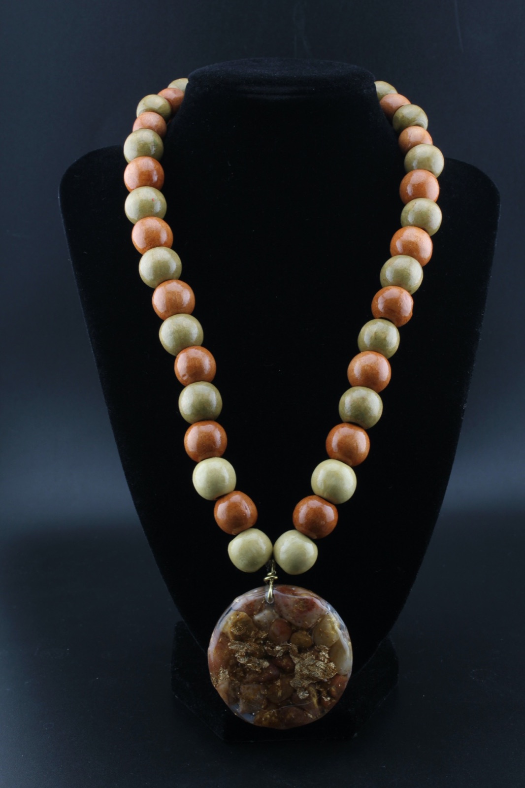 Rust & Sage Medallion