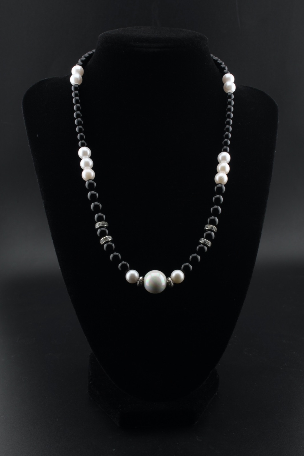 Moonlit Tide Pearl Necklace