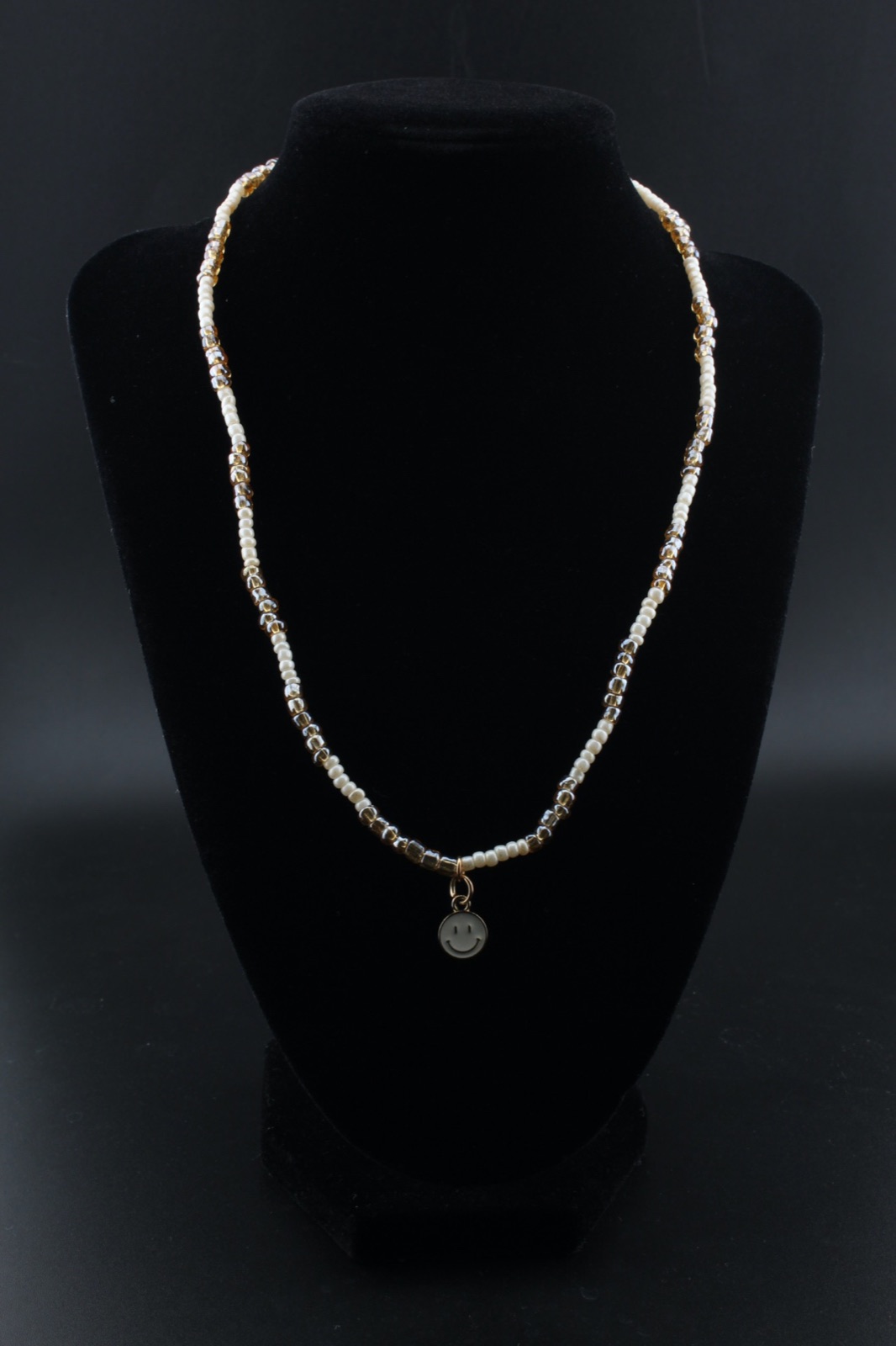 Sandy Smile Seed Bead Necklace